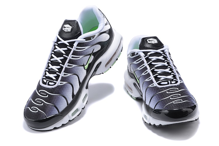 Nike Air Max Plus 2021 – Image 3